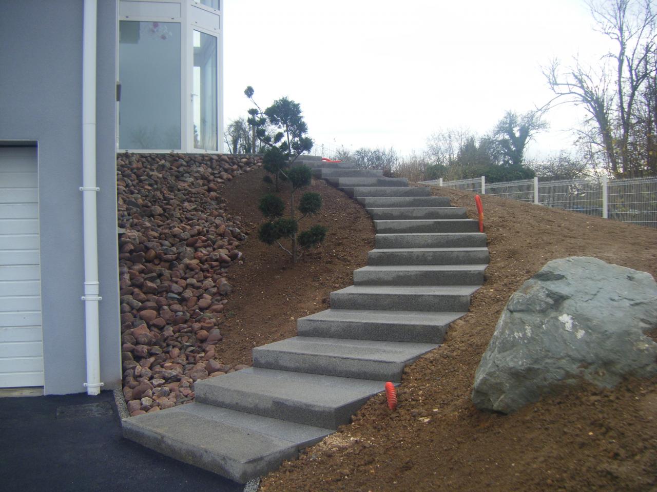 Création d'escalier en béton à Vaugines