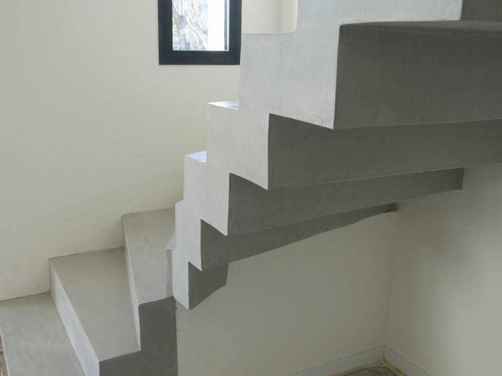 Création d'escalier en béton dans le Vaucluse