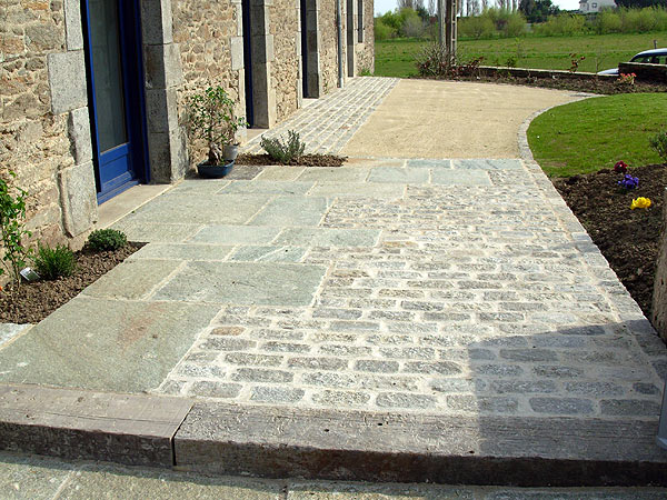 Dallage, terrasse, chape pavée dans le Vaucluse